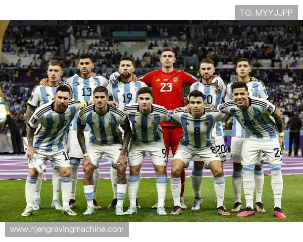 历届世界杯冠军与四强球队详细盘点，揭示足球历史上的辉煌瞬间